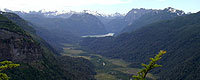 Blick vom Pass zum Lago Frias